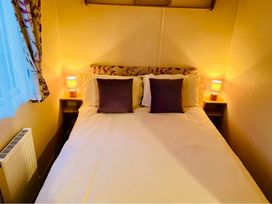 Hafan y Mor Haven - Holiday Accommodation 7421 - North Wales - 1189085 - thumbnail photo 8