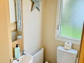 Hafan y Mor Haven - Holiday Accommodation 7421 - North Wales - 1189085 - thumbnail photo 10