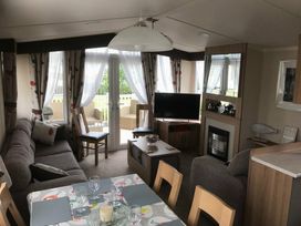 Kiln Park Holiday Park - Holiday Accommodation 7425 - South Wales - 1189086 - thumbnail photo 2