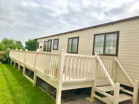 Marton Mere Holiday Village - Holiday Accommodation 7507 - Lake District - 1189089 - thumbnail photo 1