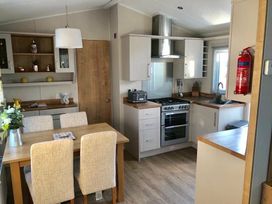 Tattershall Lakes Country Park - Holiday Accommodation 7565 - Lincolnshire - 1189093 - thumbnail photo 3