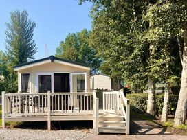 Marton Mere Holiday Village - Holiday Accommodation 7580 - Lake District - 1189094 - thumbnail photo 1
