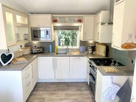 Wild Duck Holiday Park - Holiday Accommodation 7654 - Norfolk - 1189097 - thumbnail photo 7