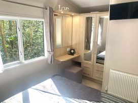 Wild Duck Holiday Park - Holiday Accommodation 7654 - Norfolk - 1189097 - thumbnail photo 13
