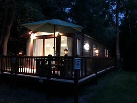 Wild Duck Holiday Park - Holiday Accommodation 7654 - Norfolk - 1189097 - thumbnail photo 17
