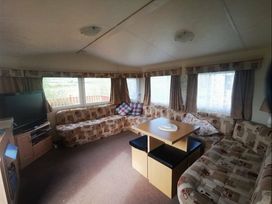 Clarach Bay Holiday Village - Holiday Accommodation 7666 - Mid Wales - 1189099 - thumbnail photo 2