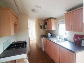Clarach Bay Holiday Village - Holiday Accommodation 7666 - Mid Wales - 1189099 - thumbnail photo 3