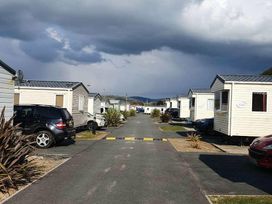 Clarach Bay Holiday Village - Holiday Accommodation 7666 - Mid Wales - 1189099 - thumbnail photo 6