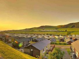 Clarach Bay Holiday Village - Holiday Accommodation 7666 - Mid Wales - 1189099 - thumbnail photo 8