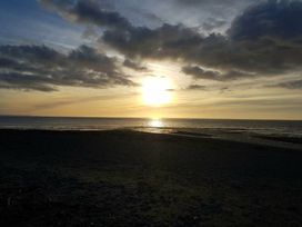 Clarach Bay Holiday Village - Holiday Accommodation 7666 - Mid Wales - 1189099 - thumbnail photo 12