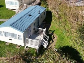 Looe Bay Holiday Park - Holiday Accommodation 772 - Devon - 1189101 - thumbnail photo 6