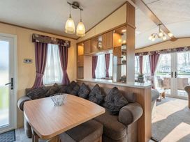 Haggerston Castle - Holiday Accommodation 779 - Scottish Lowlands - 1189105 - thumbnail photo 6