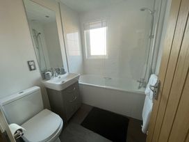 White Acres Holiday Park - Holiday Accommodation 7852 - Cornwall - 1189112 - thumbnail photo 11