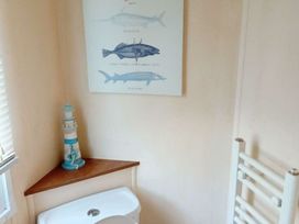 Lyons Robin Hood - Holiday Accommodation 7902 - North Wales - 1189114 - thumbnail photo 14