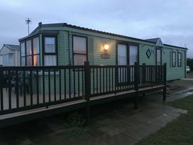 Skipsea Sands Holiday Park - Holiday Accommodation 7908 - North Yorkshire (incl. Whitby) - 1189115 - thumbnail photo 3