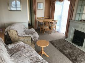 Skipsea Sands Holiday Park - Holiday Accommodation 7908 - North Yorkshire (incl. Whitby) - 1189115 - thumbnail photo 5