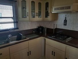 Skipsea Sands Holiday Park - Holiday Accommodation 7908 - North Yorkshire (incl. Whitby) - 1189115 - thumbnail photo 8