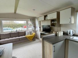 Lido Leisure Park - Holiday Accommodation 7915 - North Yorkshire (incl. Whitby) - 1189116 - thumbnail photo 6