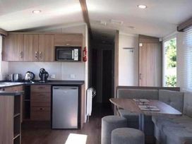 Kiln Park Holiday Park - Holiday Accommodation 7936 - South Wales - 1189119 - thumbnail photo 13