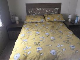 White Acres Holiday Park - Holiday Accommodation 8002 - Cornwall - 1189123 - thumbnail photo 13