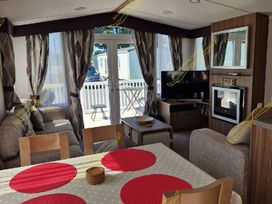 Kiln Park Holiday Park - Holiday Accommodation 8085 - South Wales - 1189126 - thumbnail photo 2