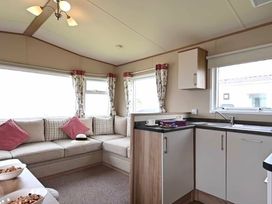 Kiln Park Holiday Park - Holiday Accommodation 8093 - South Wales - 1189128 - thumbnail photo 3