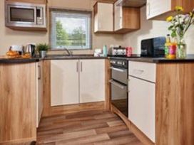 Kiln Park Holiday Park - Holiday Accommodation 8093 - South Wales - 1189128 - thumbnail photo 5