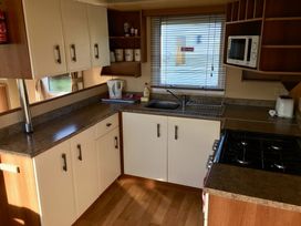 Wild Duck Holiday Park - Holiday Accommodation 8097 - Norfolk - 1189129 - thumbnail photo 3