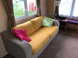 Wild Duck Holiday Park - Holiday Accommodation 8097 - Norfolk - 1189129 - thumbnail photo 5