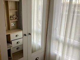 Primrose Valley Holiday Park - Holiday Accommodation 812 - North Yorkshire (incl. Whitby) - 1189133 - thumbnail photo 13