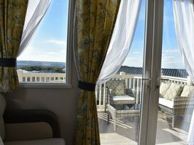 Blue Dolphin Holiday Park - Holiday Accommodation 8128 - North Yorkshire (incl. Whitby) - 1189134 - thumbnail photo 4