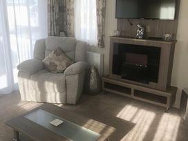 Seashore Holiday Park - Holiday Accommodation 8168 - Norfolk - 1189137 - thumbnail photo 9