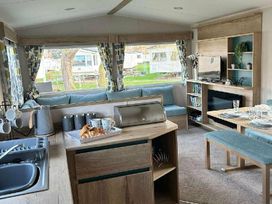 Butlins Minehead - Holiday Accommodation 826 - Devon - 1189143 - thumbnail photo 2