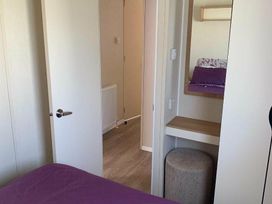 Caister Holiday Park - Holiday Accommodation 8272 - Norfolk - 1189144 - thumbnail photo 10