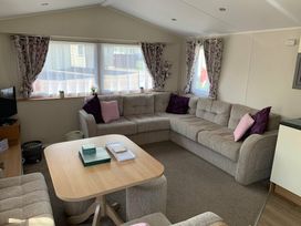 Caister Holiday Park - Holiday Accommodation 8272 - Norfolk - 1189144 - thumbnail photo 15
