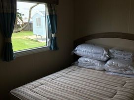 Littlesea Holiday Park - Holiday Accommodation 8278 - Dorset - 1189146 - thumbnail photo 5