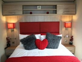 Par Sands Holiday Park - Holiday Accommodation 828 - Cornwall - 1189147 - thumbnail photo 6