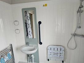 Golden Sands - Holiday Accommodation 8309 - Lincolnshire - 1189152 - thumbnail photo 7