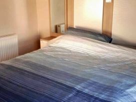 Golden Sands - Holiday Accommodation 8353 - Lincolnshire - 1189154 - thumbnail photo 2