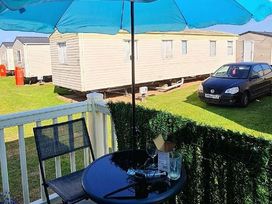 Golden Sands - Holiday Accommodation 8353 - Lincolnshire - 1189154 - thumbnail photo 9