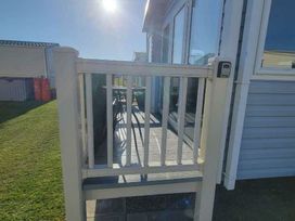 Golden Sands - Holiday Accommodation 8353 - Lincolnshire - 1189154 - thumbnail photo 10