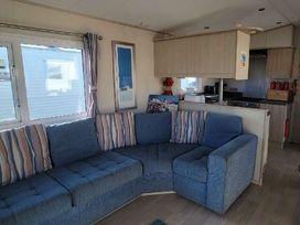 Golden Sands - Holiday Accommodation 8353 - Lincolnshire - 1189154 - thumbnail photo 16