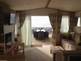 Lyons Sunnysands Holiday Park - Holiday Accommodation 8412 - Mid Wales - 1189157 - thumbnail photo 1