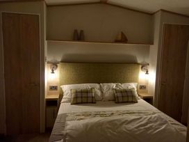Trecco Bay - Holiday Accommodation 8466 - Somerset & Wiltshire - 1189166 - thumbnail photo 5