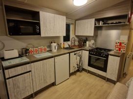 Combe Haven Holiday Park - Holiday Accommodation 8475 - Kent & Sussex - 1189168 - thumbnail photo 3