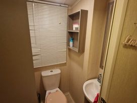 Combe Haven Holiday Park - Holiday Accommodation 8475 - Kent & Sussex - 1189168 - thumbnail photo 9