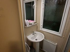 Combe Haven Holiday Park - Holiday Accommodation 8475 - Kent & Sussex - 1189168 - thumbnail photo 10