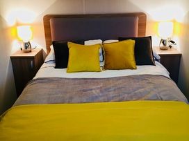 Seashore Holiday Park - Holiday Accommodation 848 - Norfolk - 1189169 - thumbnail photo 4