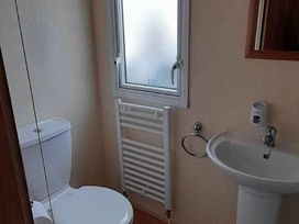 Browns Holiday Park - Holiday Accommodation 8510 - North Wales - 1189173 - thumbnail photo 6