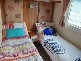 Browns Holiday Park - Holiday Accommodation 8510 - North Wales - 1189173 - thumbnail photo 8